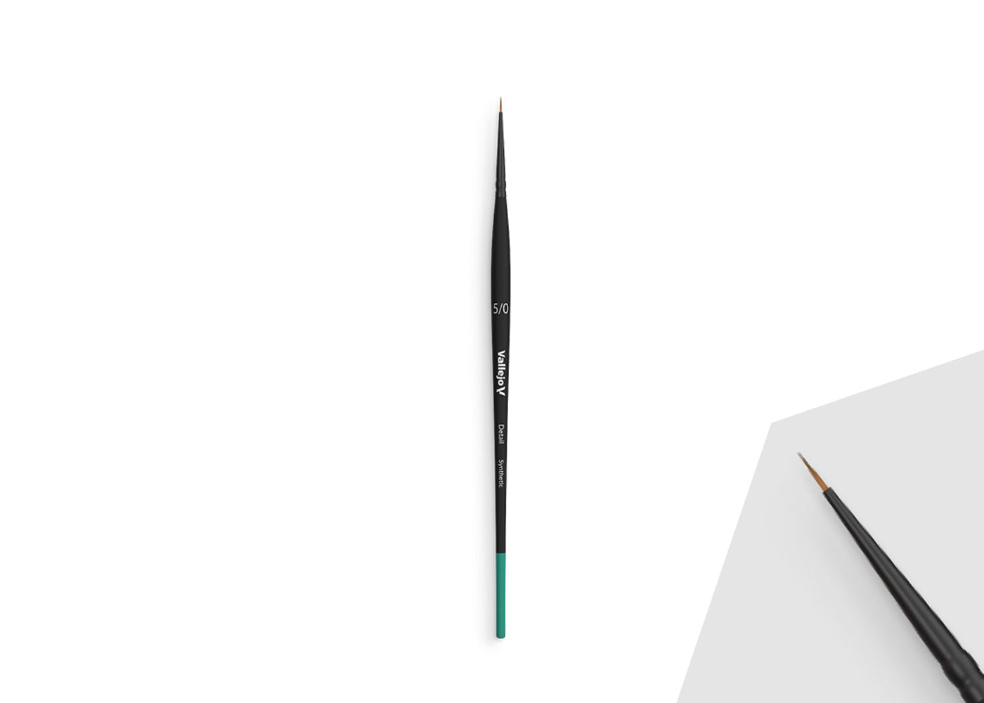 B02050 Vallejo Detail Brushes - Round Synthetic Brush No. 5/0